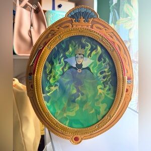 Loungefly Evil Queen Mirror Lenticular Mini Backpack NWT